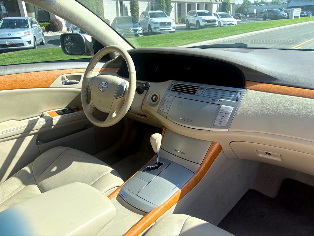 Used 2005 Toyota Avalon XLS FWD image 15
