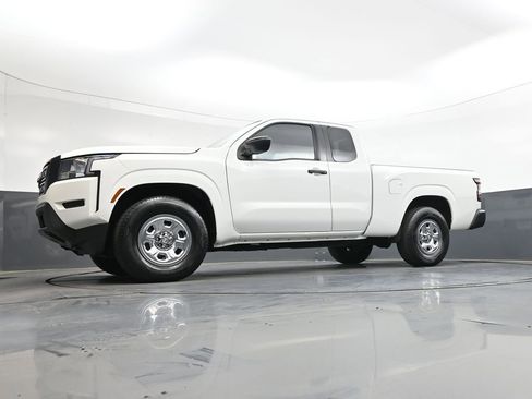 Used 2022 Nissan Frontier S image 37