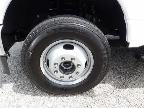 Used 2025 Ford F350 XLT AWD/4WD image 63
