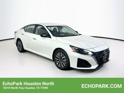 Used 2024 Nissan Altima 2.5 SV