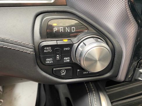 Used 2021 RAM 1500 Limited AWD/4WD image 19