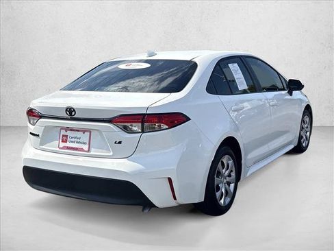 Certified 2025 Toyota Corolla LE FWD image 5