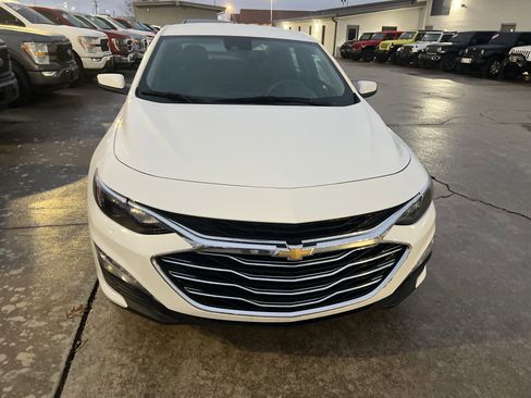 Used 2024 Chevrolet Malibu LT image 10