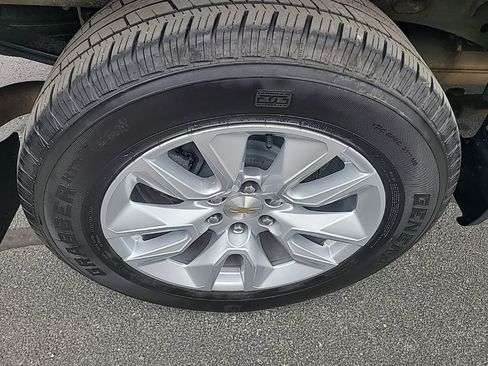 Certified 2022 Chevrolet Silverado 1500 Custom w/ Safety Confidence Package image 16