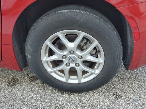 Used 2024 Chrysler Pacifica Touring-L image 11