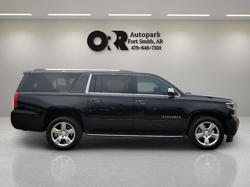 Used 2017 Chevrolet Suburban Premier RWD image 6