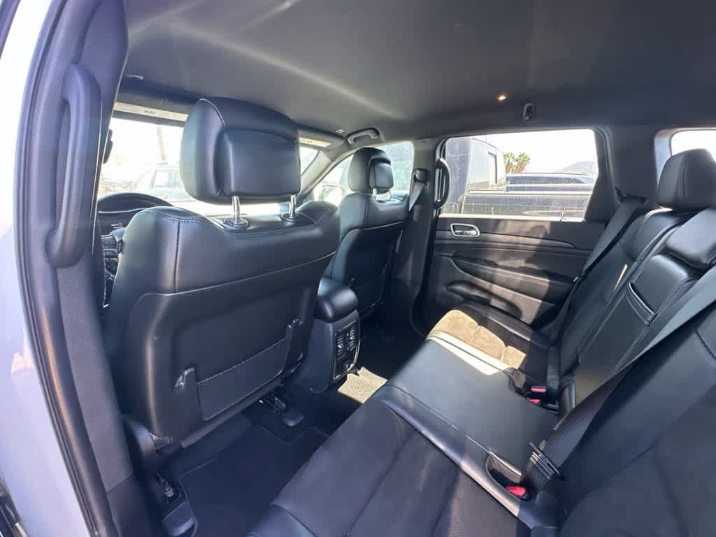 Used 2020 Jeep Grand Cherokee Altitude AWD/4WD image 8