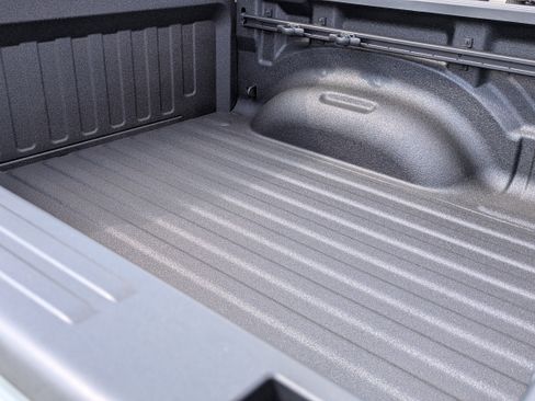 New 2026 RAM 1500 Laramie AWD/4WD image 7