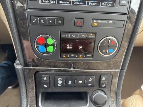 Used 2012 GMC Acadia Denali image 23