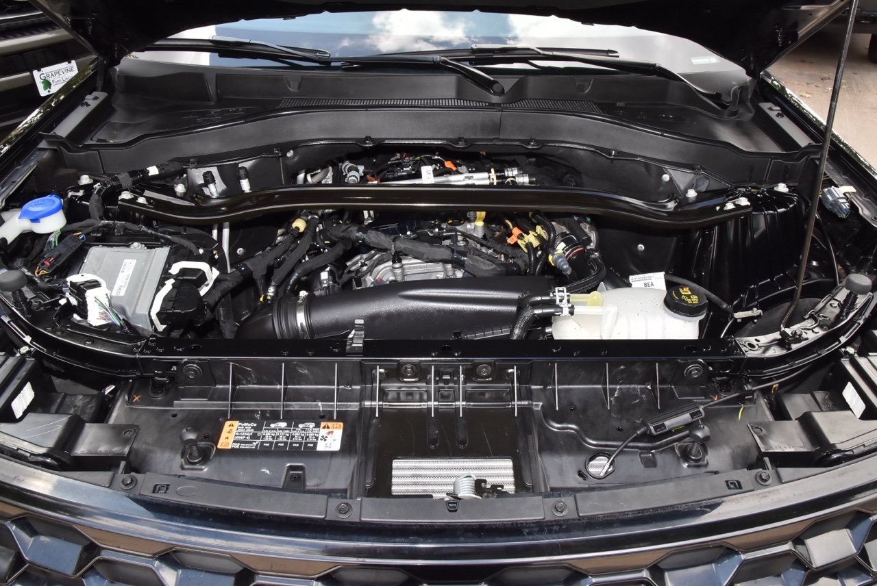Used 2025 Ford Explorer ST-Line w/ ST-Line Street Pack AWD/4WD image 40