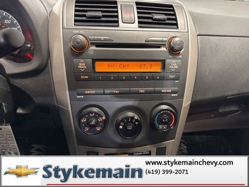 Used 2010 Toyota Corolla S image 28