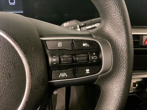 Used 2025 Kia K5 LXS FWD image 19