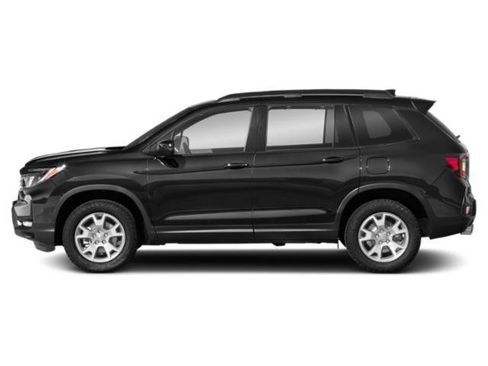 Used 2023 Honda Passport TrailSport image 3