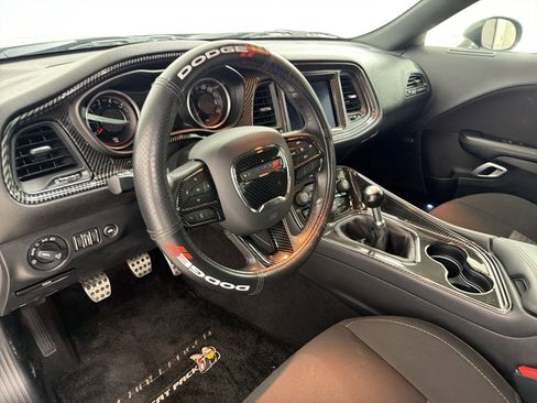 Used 2021 Dodge Challenger R/T Scat Pack RWD image 4