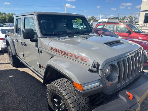 Used 2021 Jeep Gladiator Mojave w/ Dual Top Group AWD/4WD image 8