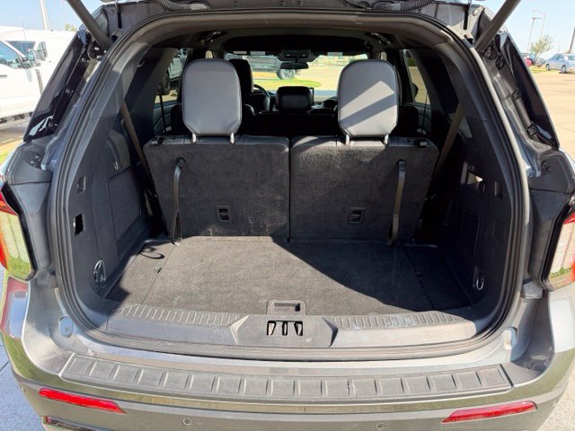 Certified 2025 Ford Explorer ST-Line w/ ST-Line Street Pack AWD/4WD image 9