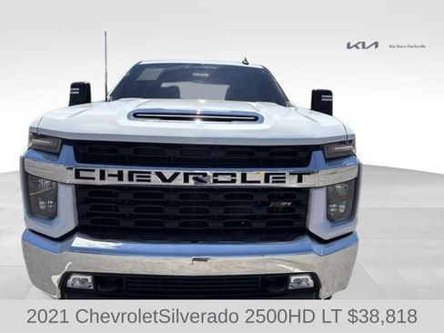 Used 2021 Chevrolet Silverado 2500 LT w/ Convenience Package AWD/4WD image 3