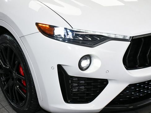 Used 2022 Maserati Levante Modena image 70