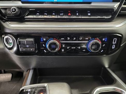 Used 2023 Chevrolet Silverado 1500 High Country w/ Technology Package image 26