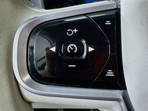 Used 2022 Volvo XC60 B5 Inscription w/ Advanced Package AWD/4WD image 23