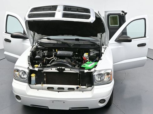 Used 2006 Dodge Dakota SLT image 36