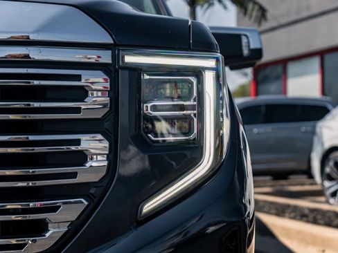 Used 2023 GMC Sierra 1500 Denali w/ Denali Reserve Package RWD image 11