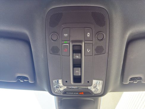 Used 2023 Audi Q3 2.0T Premium Plus image 27