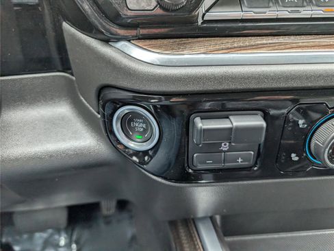 Used 2025 Chevrolet Silverado 1500 RST w/ Convenience Package II AWD/4WD image 27