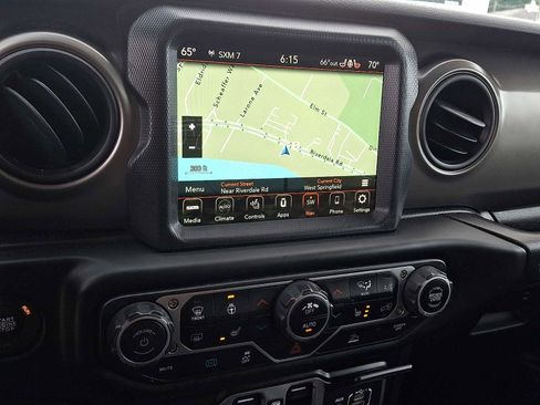 Used 2023 Jeep Wrangler Unlimited w/ Cold Weather Group AWD/4WD image 16