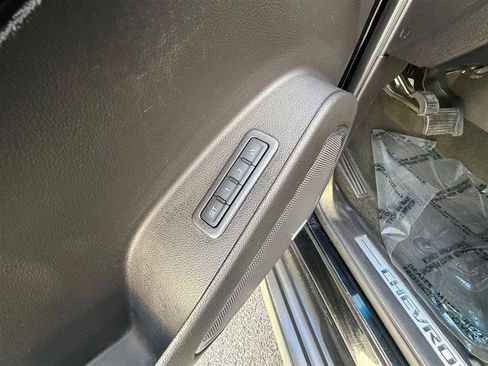 Used 2016 Chevrolet Tahoe LT AWD/4WD image 12
