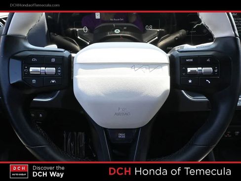 Used 2025 Kia K4 GT-Line w/ GT-Line Sunroof Package FWD image 9