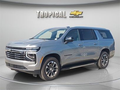 Used 2025 Chevrolet Suburban LT w/ Comfort Package