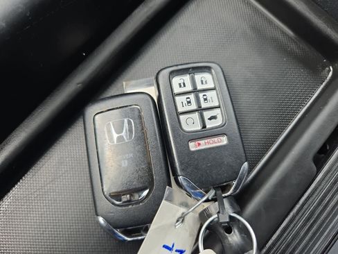 Used 2023 Honda Odyssey Sport image 32