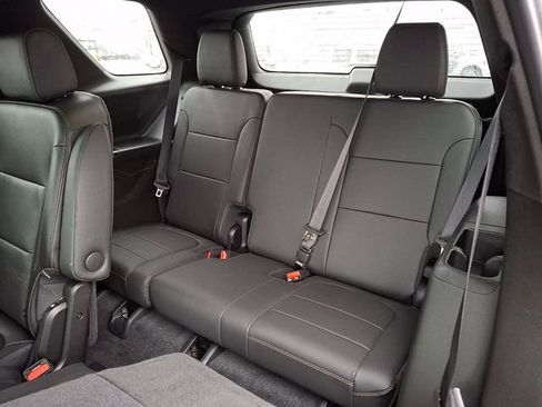 Used 2023 Chevrolet Traverse LT AWD/4WD image 14