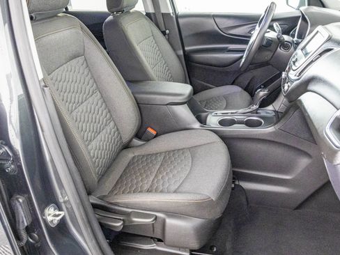 Used 2019 Chevrolet Equinox LT w/ Driver Convenience Package image 48