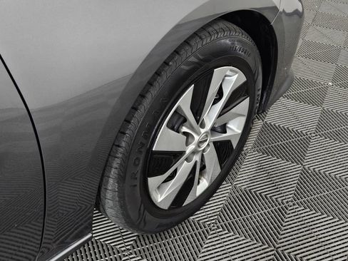 Used 2022 Nissan Altima 2.5 S image 5