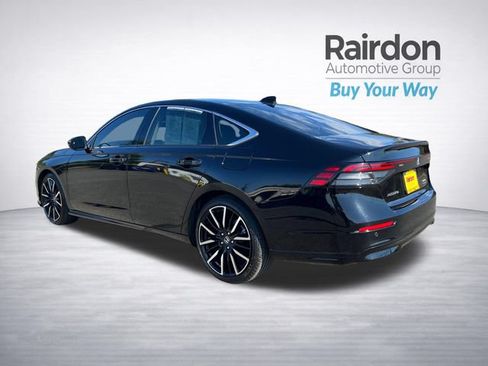 Used 2023 Honda Accord Touring image 5