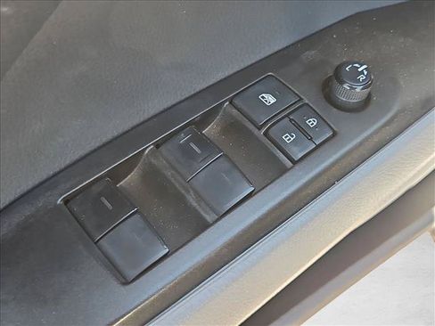 Used 2023 Toyota Camry SE w/ Audio Upgrade Package FWD image 11