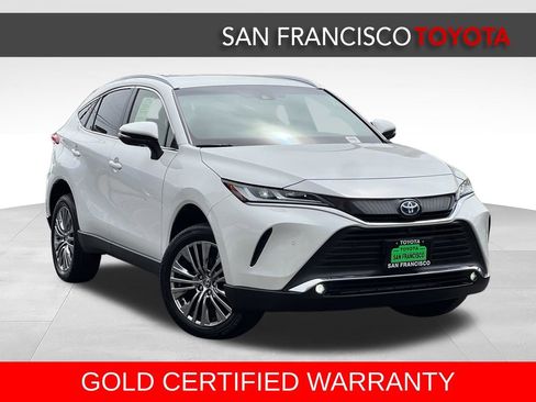 Certified 2022 Toyota Venza Limited AWD/4WD image 7