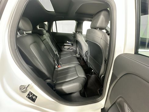 Used 2021 Mercedes-Benz GLA 250 4MATIC image 26