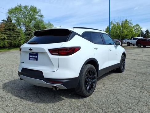 Used 2023 Chevrolet Blazer LT w/ Convenience Package FWD image 7