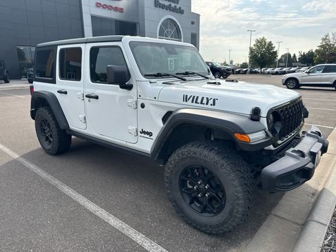 Used 2024 Jeep Wrangler Unlimited Sport AWD/4WD image 2