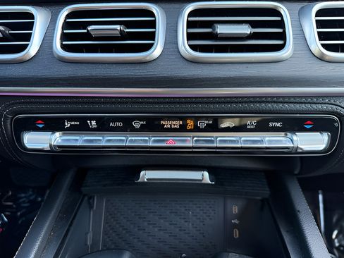 Used 2024 Mercedes-Benz GLE 580 4MATIC image 21