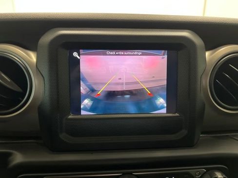 Used 2020 Jeep Gladiator Sport w/ Quick Order Package 24S image 14