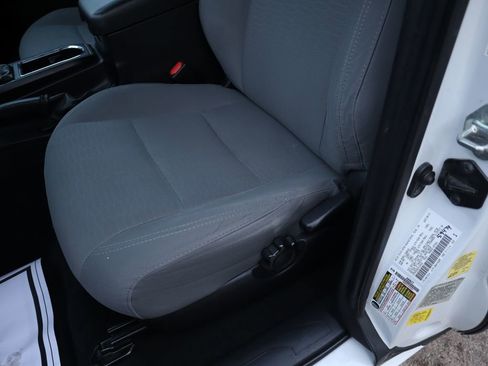 Used 2019 Toyota Tacoma SR image 13