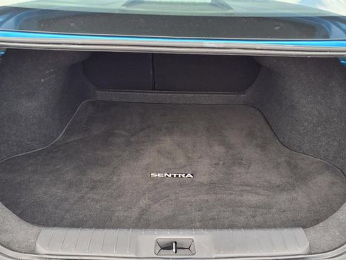 Used 2025 Nissan Sentra SR w/ Midnight Edition FWD image 19