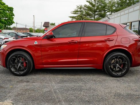 Used 2018 Alfa Romeo Stelvio Quadrifoglio w/ Convenience Package AWD/4WD image 4