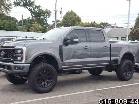 Used 2024 Ford F350 Lariat w/ Lariat Ultimate Package image 5
