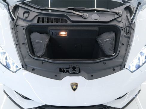 Used 2015 Lamborghini Huracan LP 610-4 AWD/4WD image 48