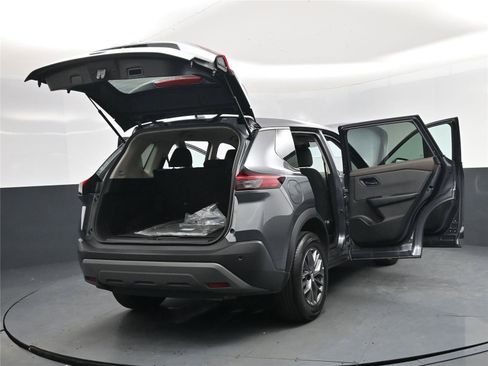 Used 2023 Nissan Rogue S image 19